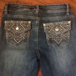 🔥Juniors mid rise bootcut jeans size 7🔥